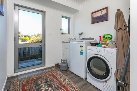 Photo of property in 40 Tairua Palms Place, Tairua, 3508