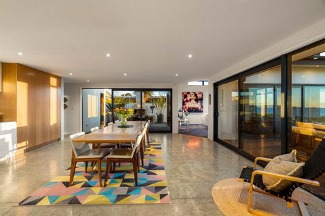 Photo of property in 10 Mer Place, Bay View, Napier, 4104