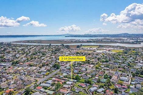 Photo of property in 3/14 Orchid Place, Te Atatu South, Auckland, 0610