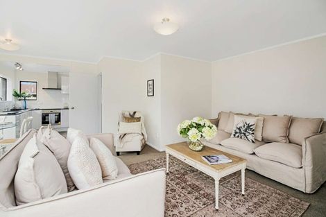 Photo of property in 2/20 Vivian Wilson Drive, Eastern Beach, Auckland, 2012