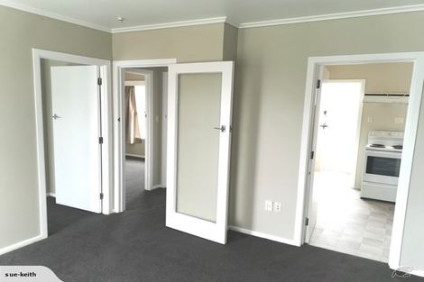 Photo of property in 2/27 Holland Road, Hillcrest, Auckland, 0627