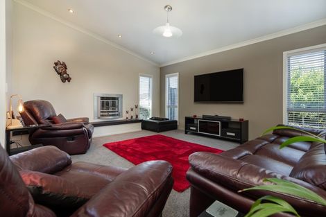 Photo of property in 32 Madison Street, Cambridge, 3434