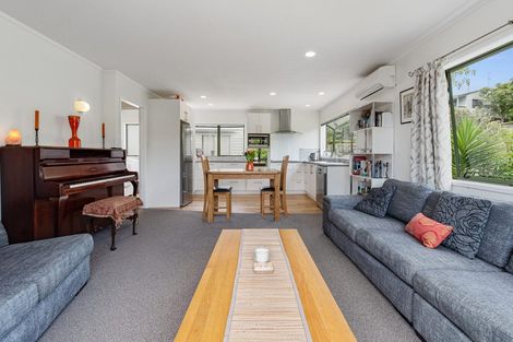 Photo of property in 8 Inca Place, Snells Beach, 0920