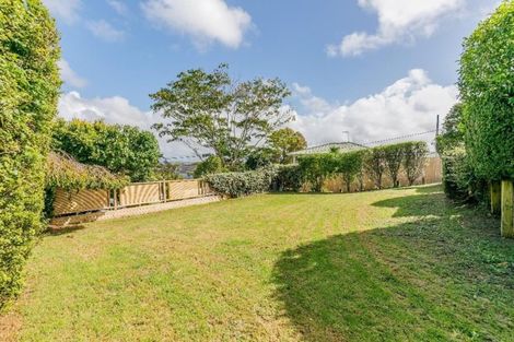 Photo of property in 28 Drome View Place, Beach Haven, Auckland, 0626
