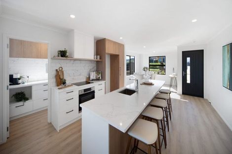 Photo of property in 26 Emerald Avenue, Rosehill, Papakura, 2113