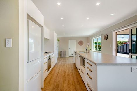 Photo of property in 17 Bell Street, Otane, 4202