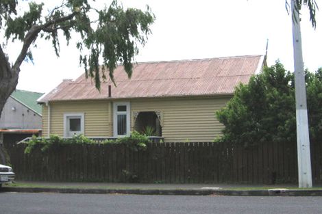 Photo of property in 3 Riversdale Road, Avondale, Auckland, 1026