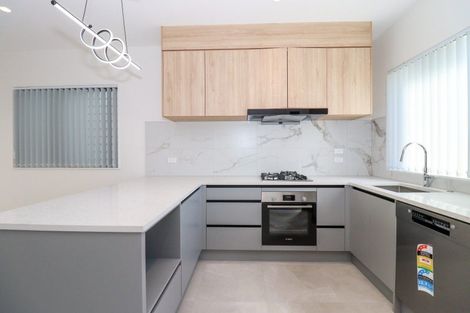 Photo of property in 10 Tukauri Place, Papakura, 2110