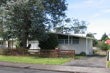 Photo of property in 11 Riverpark Crescent, Henderson, Auckland, 0610