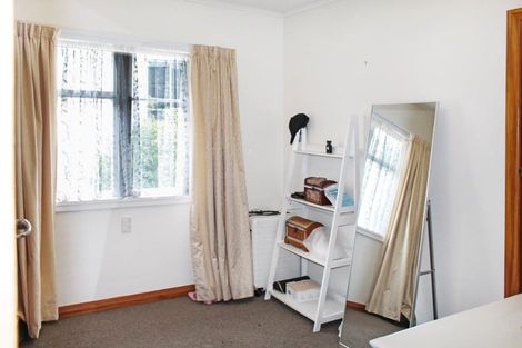 Photo of property in 81 Thames Street, Rongotea, 4476