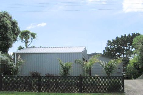 Photo of property in 1297 Papamoa Beach Road, Papamoa Beach, Papamoa, 3118