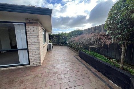Photo of property in 9 Ardkeen Place, East Tamaki, Auckland, 2016