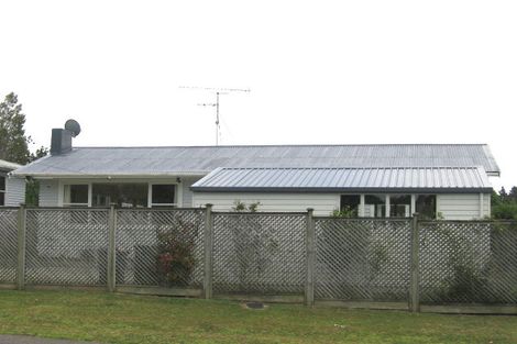 Photo of property in 36 Lancaster Road, Beach Haven, Auckland, 0626