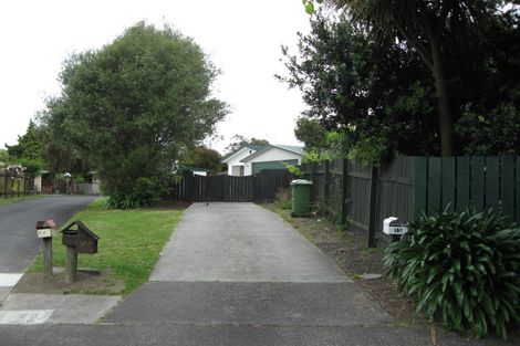 Photo of property in 15 Kindergarten Drive, Conifer Grove, Takanini, 2112