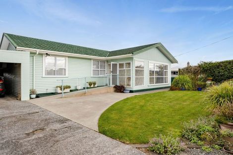 Photo of property in 7 Murray Avenue, Hawera, 4610