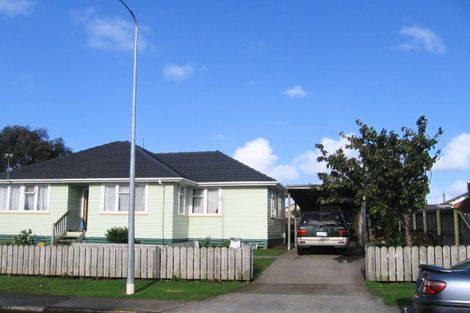 Photo of property in 44 Middlemore Crescent, Papatoetoe, Auckland, 2025