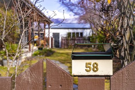 Photo of property in 58 Adamson Drive, Arrowtown, 9302