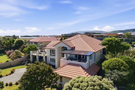 Photo of property in 127 Milne Drive, Paraparaumu, 5032