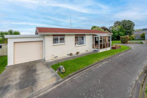 Photo of property in 2/3 Murphy Road, Taradale, Napier, 4112