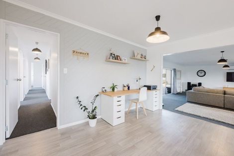 Photo of property in 2 Willow Grove, Waipukurau, 4200