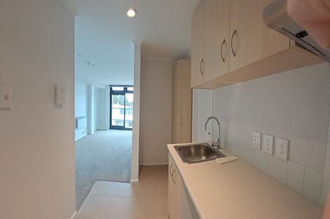 Photo of property in 2e/30 Westward Ho, Glen Eden, Auckland, 0602