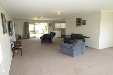 Photo of property in 3 Christa Court, Whitianga, 3510