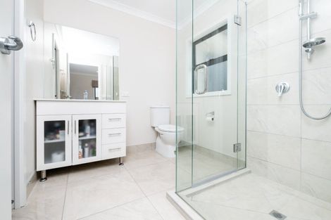 Photo of property in 16 Rotoiti Way, Poraiti, Napier, 4112