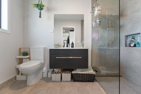 Photo of property in 32 Kayforce Road, Ocean View, Dunedin, 9035