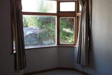 Photo of property in 4 Westland Road, Mount Cook, Wellington, 6021