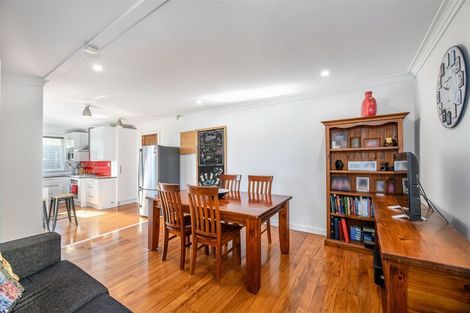 Photo of property in 67 Sturges Road, Henderson, Auckland, 0612