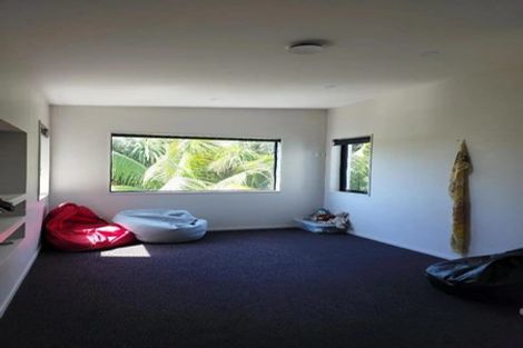 Photo of property in 1152b South Road, Oakura, 4314