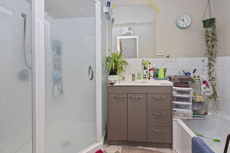 Photo of property in 33b Waimairi Road, Upper Riccarton, Christchurch, 8041