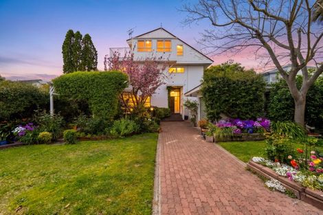 Photo of property in 49 Charles Street, Westshore, Napier, 4110
