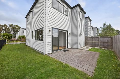 Photo of property in 27 Arahopu Place, Papakura, 2110