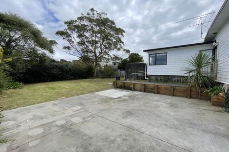 Photo of property in 21 Rimu Road, Stanmore Bay, Whangaparaoa, 0932