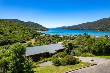 Photo of property in 26 Tirimoana Terrace, Anakiwa, Picton, 7281