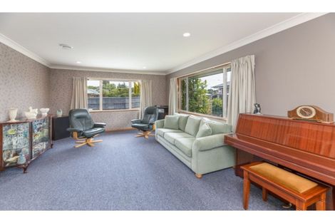 Photo of property in 61 Chesterfield Mews, Russley, Christchurch, 8042