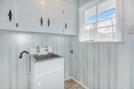 Photo of property in 27 Fitzroy Avenue, Fitzroy, Hamilton, 3206