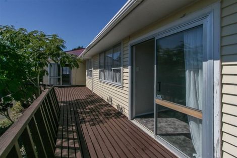 Photo of property in 14 Nikau Street, Inglewood, 4330