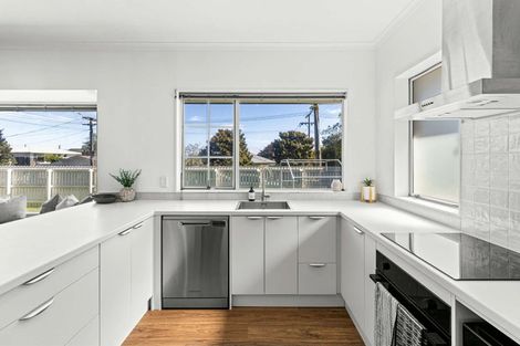 Photo of property in 13 Burns Street, Westown, New Plymouth, 4310