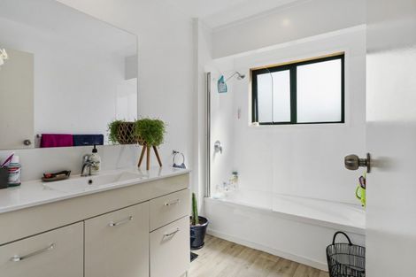 Photo of property in 69b Osprey Drive, Welcome Bay, Tauranga, 3112