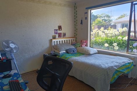 Photo of property in 19 Elmwood Crescent, Pukete, Hamilton, 3200