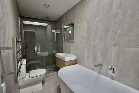 Photo of property in 7/94 Target Road, Totara Vale, Auckland, 0629