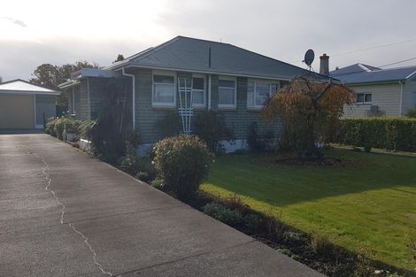 Photo of property in 19 Augustine Street, Waimate, 7924