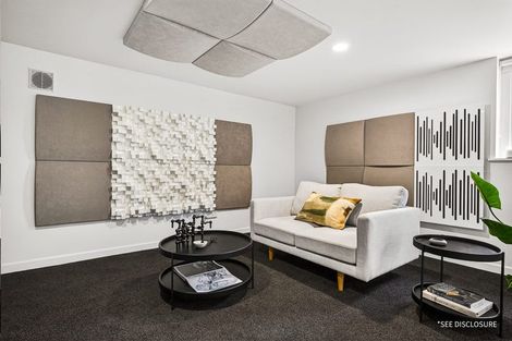 Photo of property in 6 Walker Road, Henderson Valley, Auckland, 0612