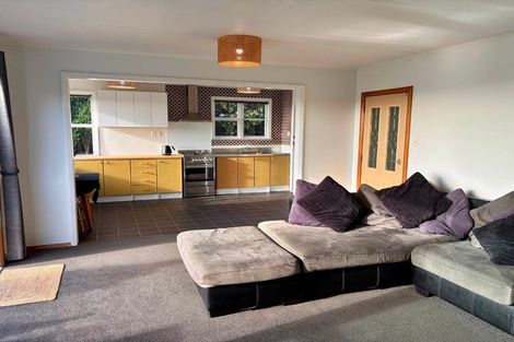 Photo of property in 44 Discovery Place, Marfell, New Plymouth, 4310