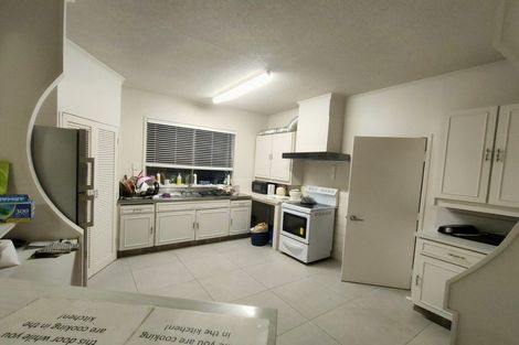 Photo of property in 6c Seaview Road, Milford, Auckland, 0620