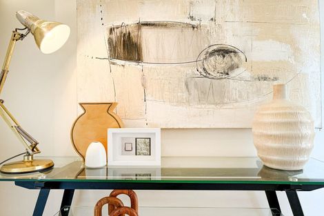 Photo of property in 10 Kingsway, Three Kings, Auckland, 1024