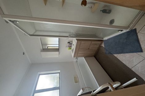 Photo of property in 46 Hutchinsons Road, Bucklands Beach, Auckland, 2014