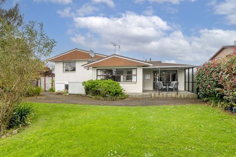 Photo of property in 69 Highbury Drive, Levin, 5510